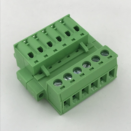 Wire to wire pluggable terminal block with flange