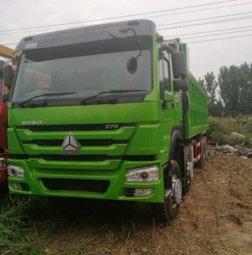 Truk Dump Truck Tipper 8x4 RHD 375HP bekas