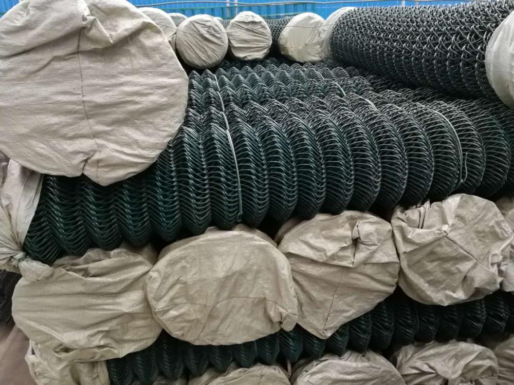 hot dipped galvanized chain link fencehot dip galvanized chain link fence