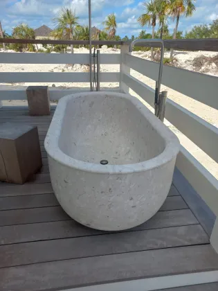 Luxury Natural Marble Stone Free Standing Bathtub with Backlit Onyx