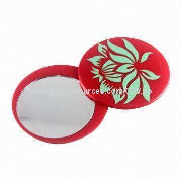 Makeup mirror, 1x and 2x magnification, easy to carry and use, made of plastic cap