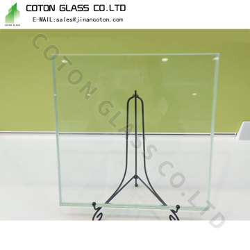 Laminiertes Glas und gehärtetes Glas