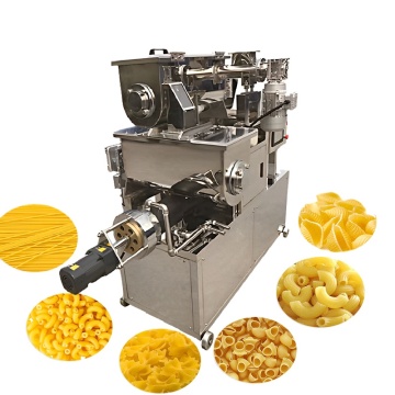 Kleine Spaghetti- und Instant -Nudeln, die Maschine machen