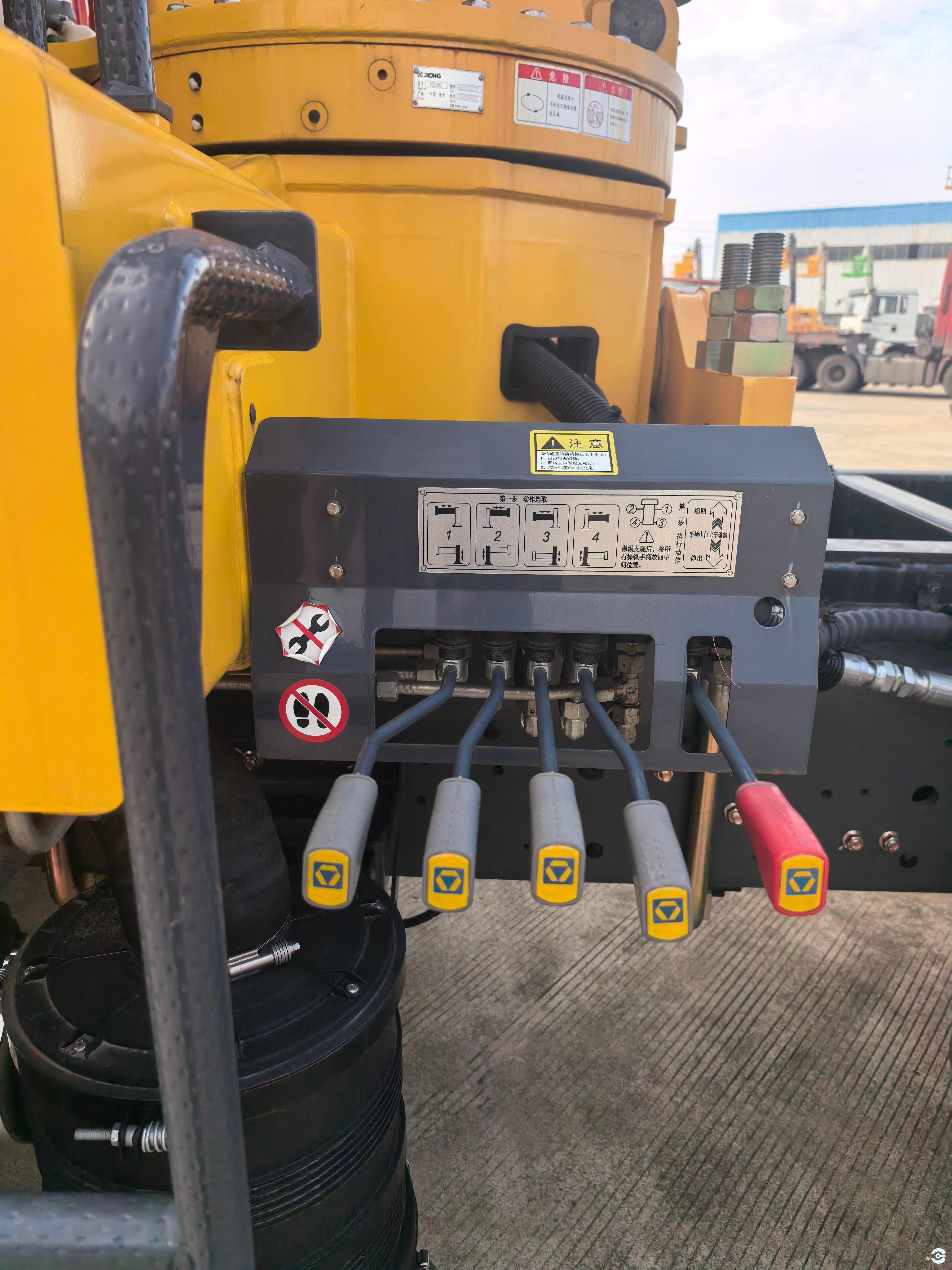 SQS300E (9) SQS300E (9)