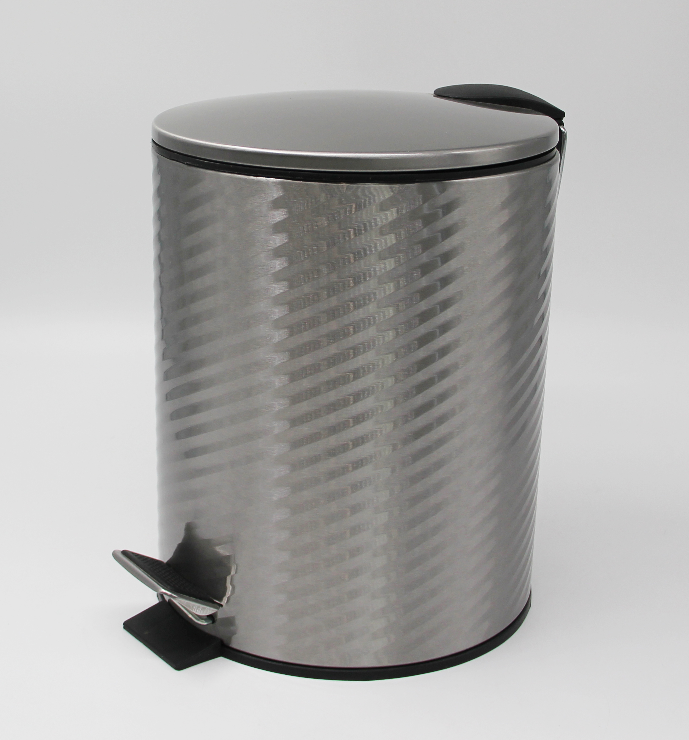 Round Step Trash Can