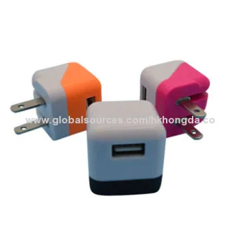 Portable USB mobile phone charger, CE- and FCC-certified, compliant with RoHS Directive