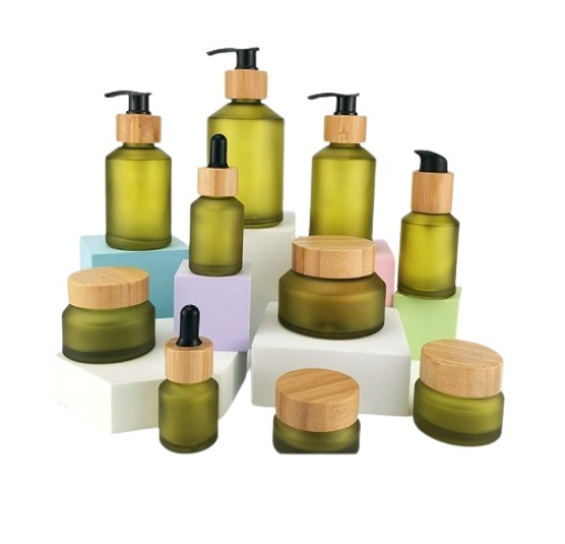 Frosted Green Empty Glass Bottles Lotion Pump Bamboo