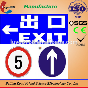highway directional traffic signs and signals