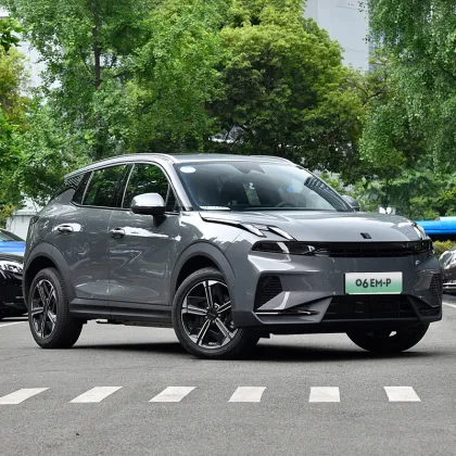 2024 Geely Lynk & Co 06 EM-P Hybrid Electric Car - China's Latest 5-Door, 5-Seater Model