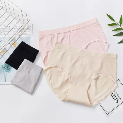Seamless Cotton Women's Underwear Gift Box - Breathable and Traceless Silk Underpants
