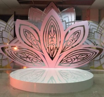 Competitive Price Classic Style Flower Design Wedding Backdrop Decorations for Events and Parties