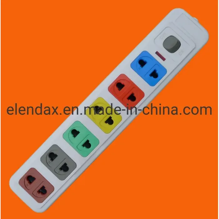 Soket Ekstensi Stopkontak 4 Arah Universal E1004S