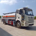 Camión de tanque de aceite jiefang j6l con diseño duradero