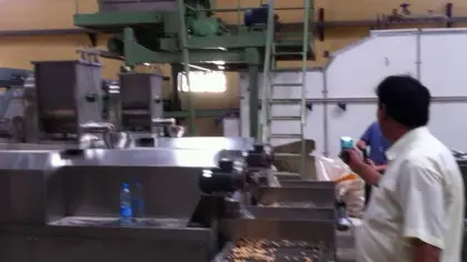 Corn cheese ball rings sticks puffing extruder machine