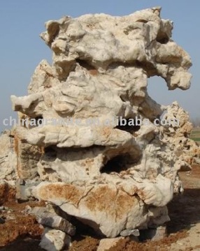 Garden landscaping stone with natural sharp and natural surface