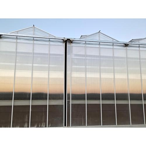 Smart Greenhouse Retrofit Cleaning Vehicle