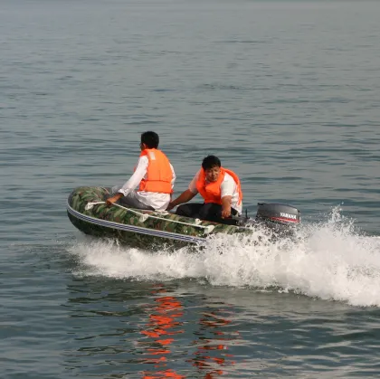 2022 New Design China Inflatable Tug Jet Boat Rowing Boats