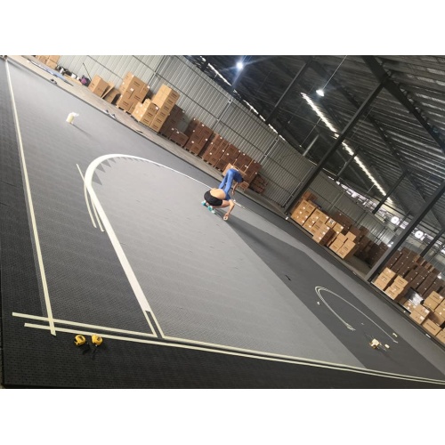 Outdoor plastic stadium indoor sport facility rubber tile with interlock tiles