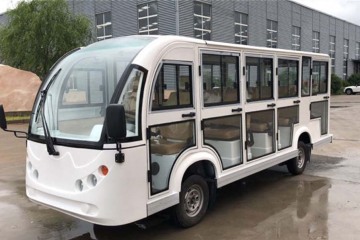 Elegant 14-Passenger Climate-Controlled Tour Coach