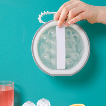 เครื่องฮอกกี้น้ำแข็ง Kettle Creative Ice Cube Mold