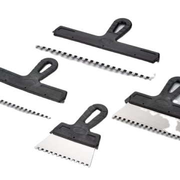 High Quality Stainless Steel Scraper with Plastic Handle (100-600mm, 4*4mm/6*6mm/8*8mm Teeth)