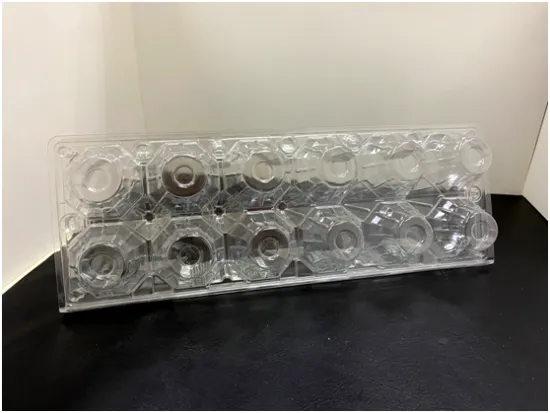 Transparent Thickened Egg Carton for sales
