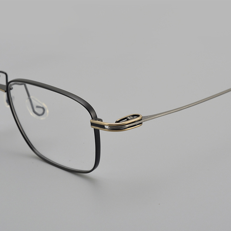 Square Ultra-Light Titanium Eyeglasses Frame