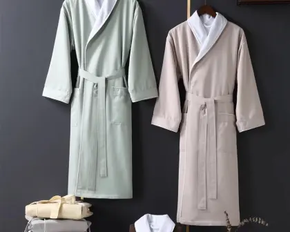 Skin Friendly Huada Double-layer Bathrobe