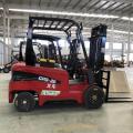 Mini Forklift trong kho để bán xe nâng CPCD25