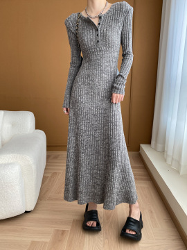 women's sleeveless long dress