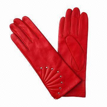 Ladies leather gloves, bow with metal loop at cuff