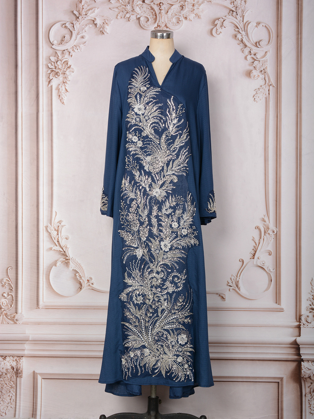 Crystal Beaded Abaya Detail