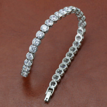 Zircon row setting with stainless steel bracelet