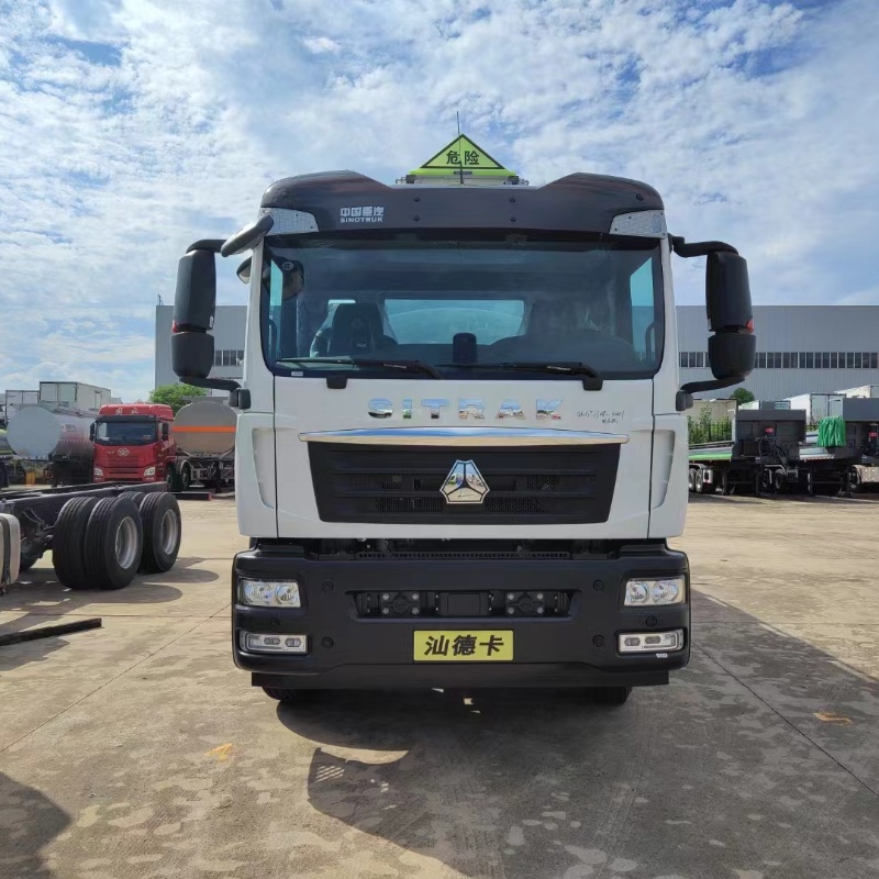 oil tank truck