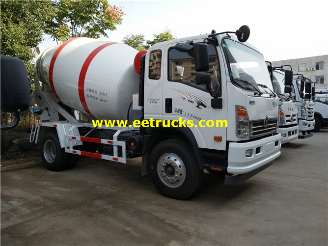 5000 Liters 160hp SINOTRUK Cement Mixer Trucks