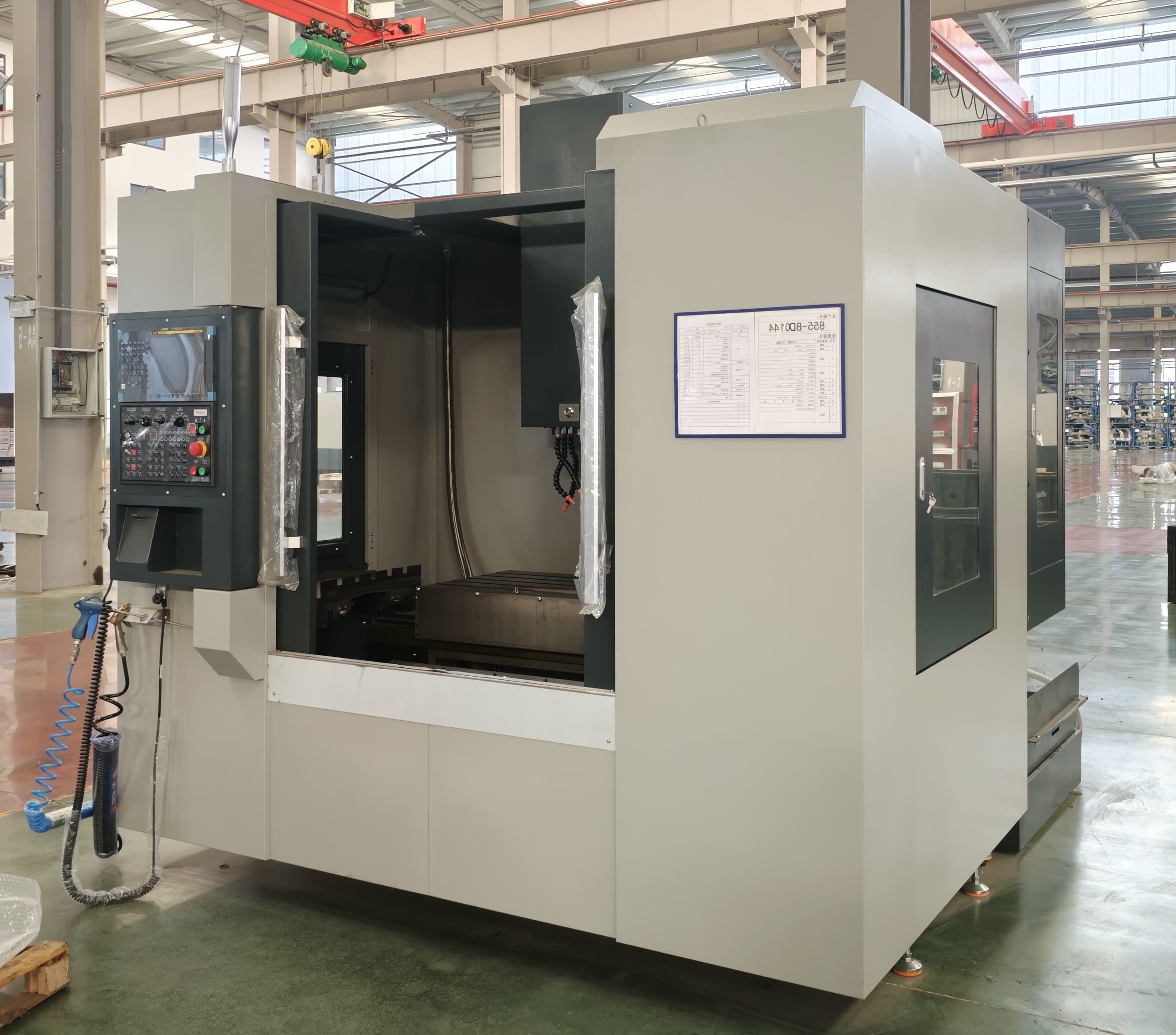 Efficient Vertical Machining Center