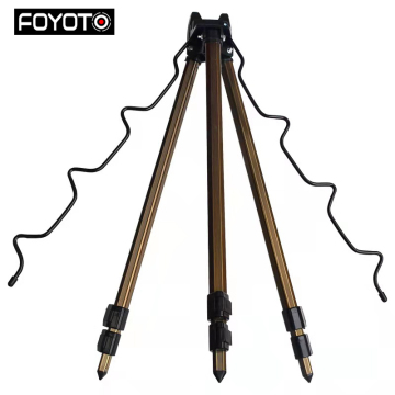 Automatic Rotating Fishing Rod Display Rack - Eco-Friendly Wooden Holder