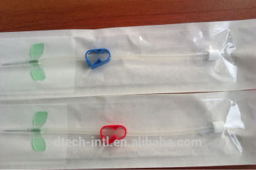 AV fistula needle for dialysis, color clamp