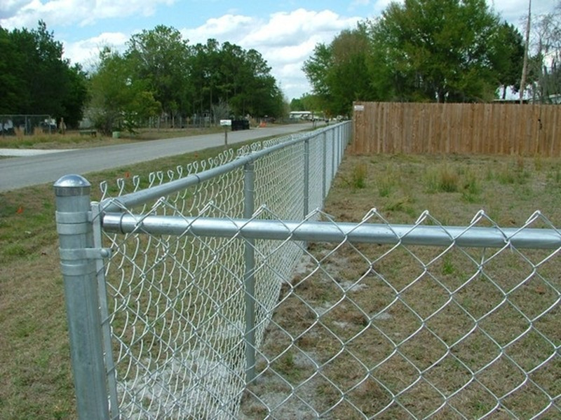 chain link fencing