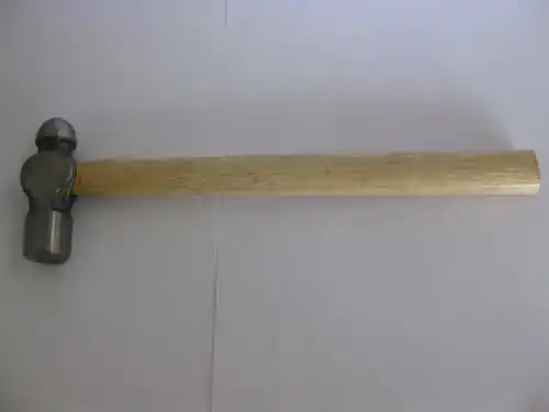 Ball Pein Hammer With Wooden Handle 