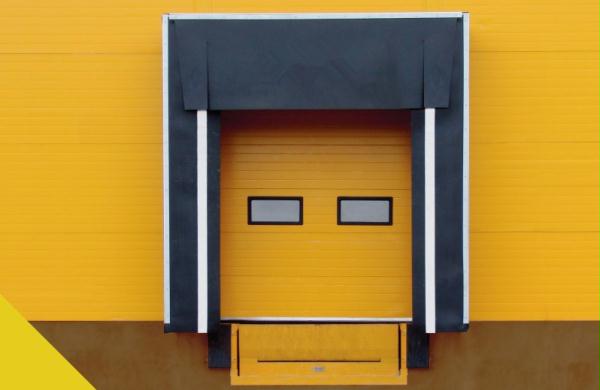 Industrial overhead sectional door