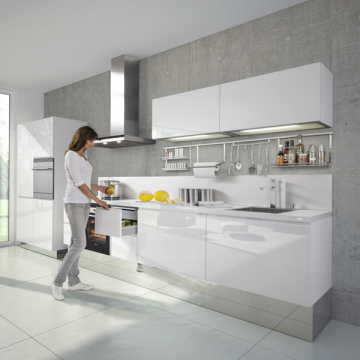 High Gloss Black Lacquer Kitchen Cabinets with Stainless Steel for Small Home Kitchens