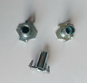 4 Prongs Zinc Plating Furniture use T-Nuts