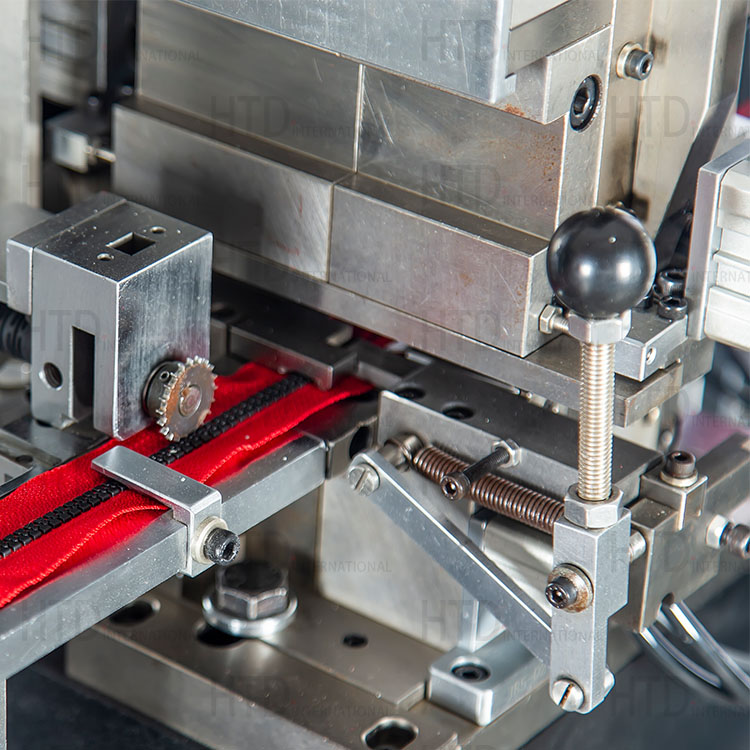 Plastic Zipper Gapping Machine D3 Jpg Plastic Zipper Gapping Machine D3 Jpg