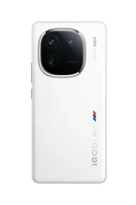 Vivo iQOO 12 5G: 6.78-inch 144Hz Display, Snapdragon 8 Gen 3, 16GB+1TB, 5000mAh, 120W Charger Gaming Phone