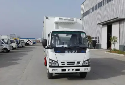 ISUZU 3Ton refrigerator car