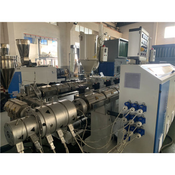 Machine de production de tuyaux en plastique Machine d&#39;extrusion de tuyaux en PE