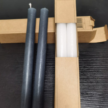 Свечка матавага колеру для ўпрыгожвання вячэрняй свечкі