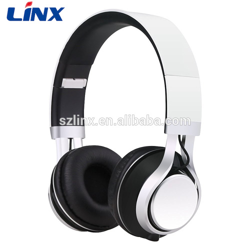 Eleganti cuffie on-ear con connettore stereo da 3,5 mm