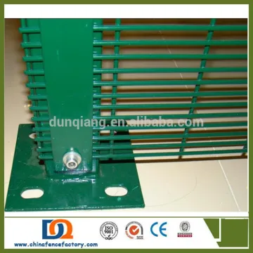 Low carbon steel 358 anti climb metal security fencing